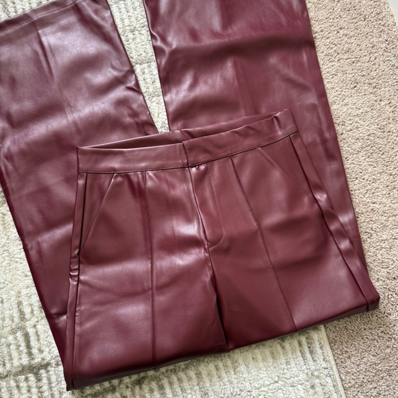 NWT Soho Apparel Burgundy Vegan Faux Leather Wide Leg Pants Size Large - Picture 3 of 6